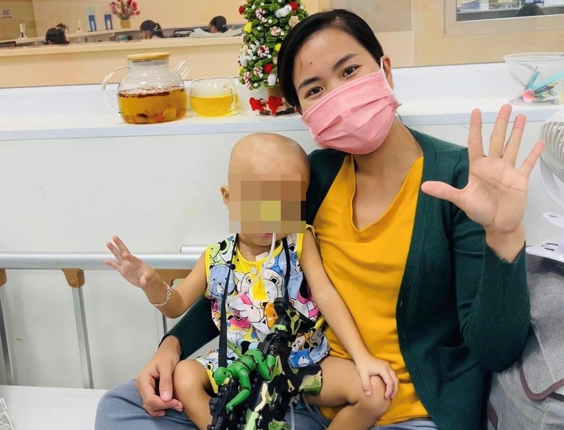 Cộng Đồng Mạng Xúc Động Trước Sự Ra Đi Của Bé Bắp